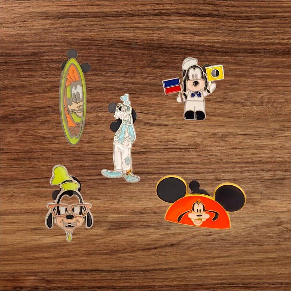 5 Goofy Disney Parks Trading Pins, Plus 2 Bonus Pins